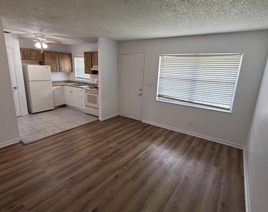 5186 Ne 6th Avenue - Photo Thumbnail 7