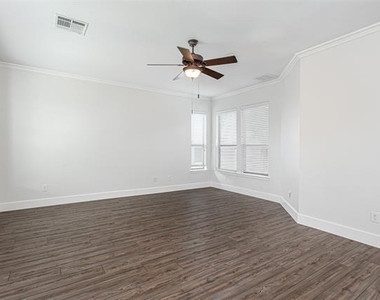 4738 Coyote Trail - Photo Thumbnail 34