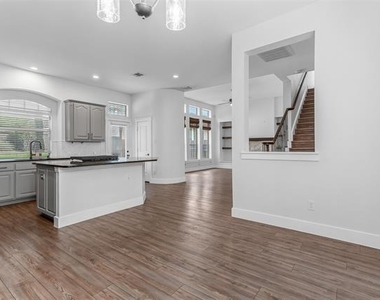 4738 Coyote Trail - Photo Thumbnail 17