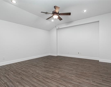 4738 Coyote Trail - Photo Thumbnail 21