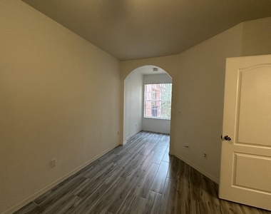106 Sw Peacock Boulevard - Photo Thumbnail 9