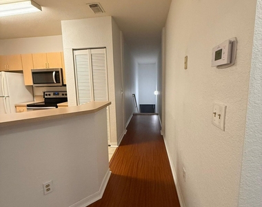 106 Sw Peacock Boulevard - Photo Thumbnail 2