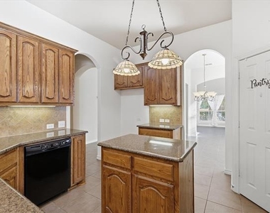9112 Steiner Street - Photo Thumbnail 9