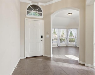 9112 Steiner Street - Photo Thumbnail 4