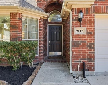 9112 Steiner Street - Photo Thumbnail 3