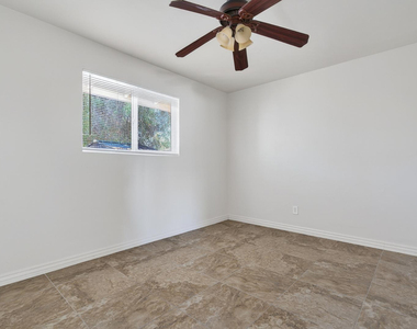 7802 E Heatherbrae Avenue - Photo Thumbnail 17