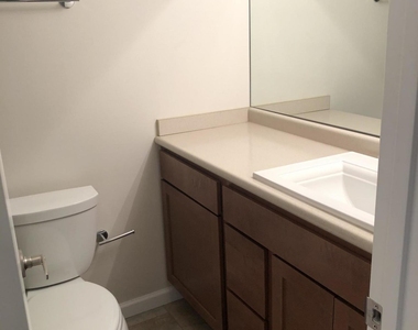 4701 N 68th Street - Photo Thumbnail 5