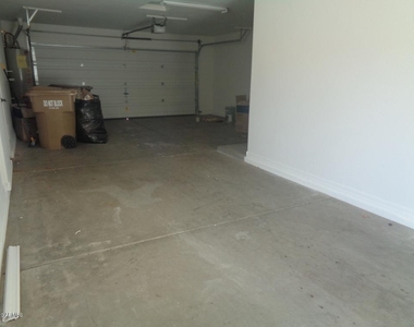 31111 N 136th Lane - Photo Thumbnail 26