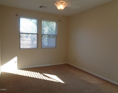 31111 N 136th Lane - Photo Thumbnail 9
