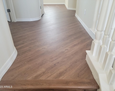 31111 N 136th Lane - Photo Thumbnail 13