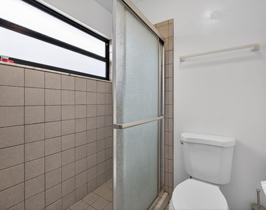 707 Stonewood Court - Photo Thumbnail 17