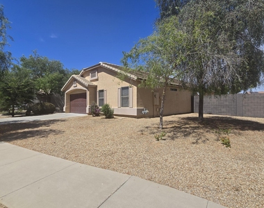 1221 N 161st Avenue - Photo Thumbnail 2