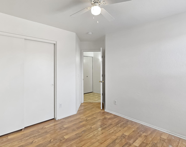 1221 N 161st Avenue - Photo Thumbnail 16