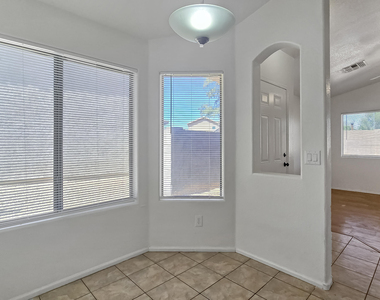 1221 N 161st Avenue - Photo Thumbnail 9
