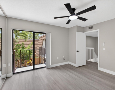 246 Charter Way - Photo Thumbnail 8