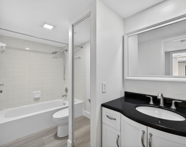 246 Charter Way - Photo Thumbnail 9