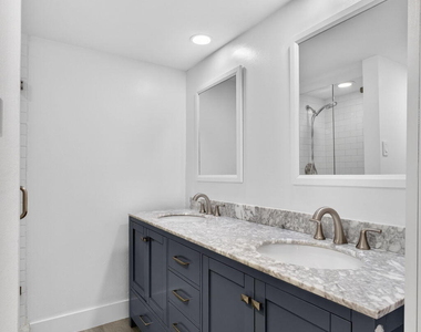 246 Charter Way - Photo Thumbnail 12