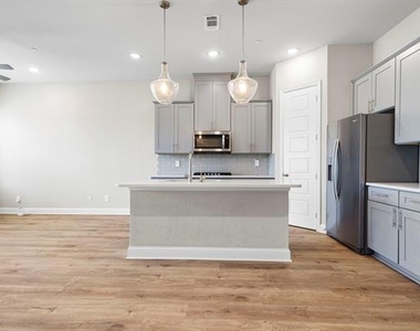 12972 Rockham Lane - Photo Thumbnail 5