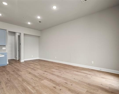 12972 Rockham Lane - Photo Thumbnail 11