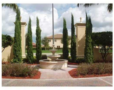1650 Ne 33 Road - Photo Thumbnail 4