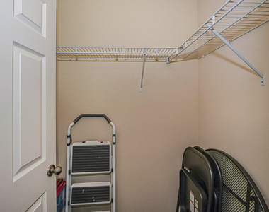 1750 Sw Berkshire Cir Circle Sw - Photo Thumbnail 23