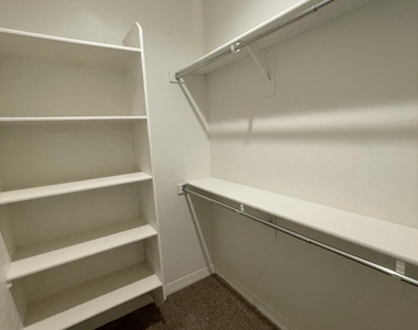 11176 W Cambria Circle - Photo Thumbnail 8