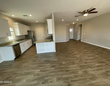 11176 W Cambria Circle - Photo Thumbnail 1