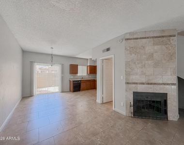 1935 W Morten Avenue - Photo Thumbnail 4