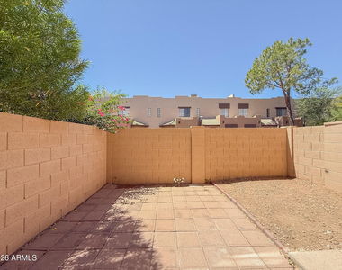 1935 W Morten Avenue - Photo Thumbnail 22