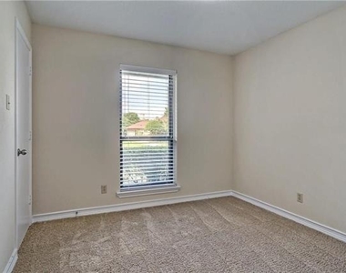 753 Eagle Drive - Photo Thumbnail 22