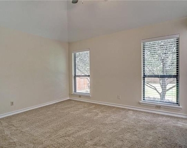 753 Eagle Drive - Photo Thumbnail 17