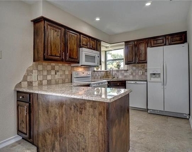 753 Eagle Drive - Photo Thumbnail 10