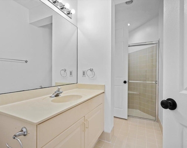 1831 Waldorf Drive - Photo Thumbnail 31