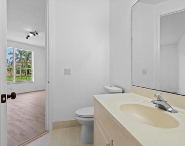 1831 Waldorf Drive - Photo Thumbnail 32