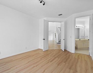 1831 Waldorf Drive - Photo Thumbnail 30