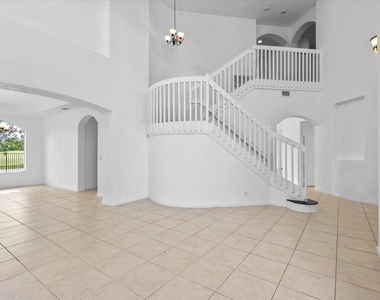 1831 Waldorf Drive - Photo Thumbnail 14