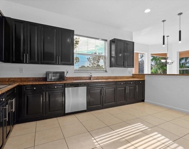 1831 Waldorf Drive - Photo Thumbnail 19