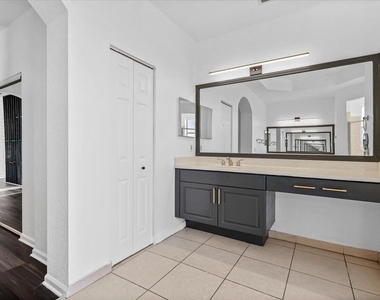 1831 Waldorf Drive - Photo Thumbnail 52