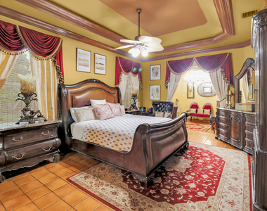 7086 Hall Boulevard - Photo Thumbnail 10