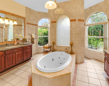7086 Hall Boulevard - Photo Thumbnail 12