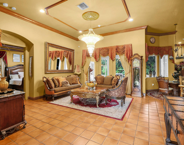 7086 Hall Boulevard - Photo Thumbnail 3