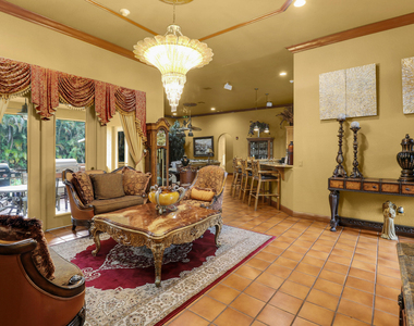 7086 Hall Boulevard - Photo Thumbnail 4