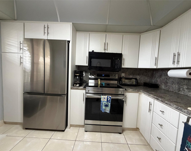 2304 Lucaya Lane - Photo Thumbnail 21