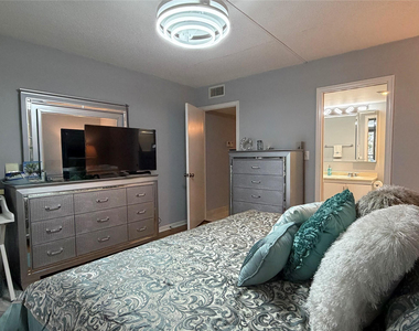 2304 Lucaya Lane - Photo Thumbnail 40