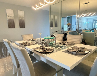 2304 Lucaya Lane - Photo Thumbnail 4
