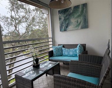 2304 Lucaya Lane - Photo Thumbnail 17