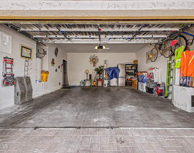 2348 N 84th Drive - Photo Thumbnail 30