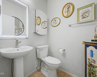 2348 N 84th Drive - Photo Thumbnail 12