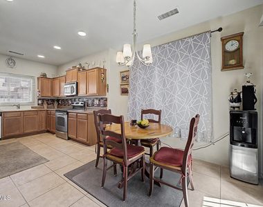 2348 N 84th Drive - Photo Thumbnail 7
