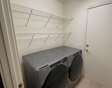 11313 Ola Avenue - Photo Thumbnail 21
